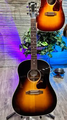 Gibson - J-45 Standard Vintage Sunburst 2